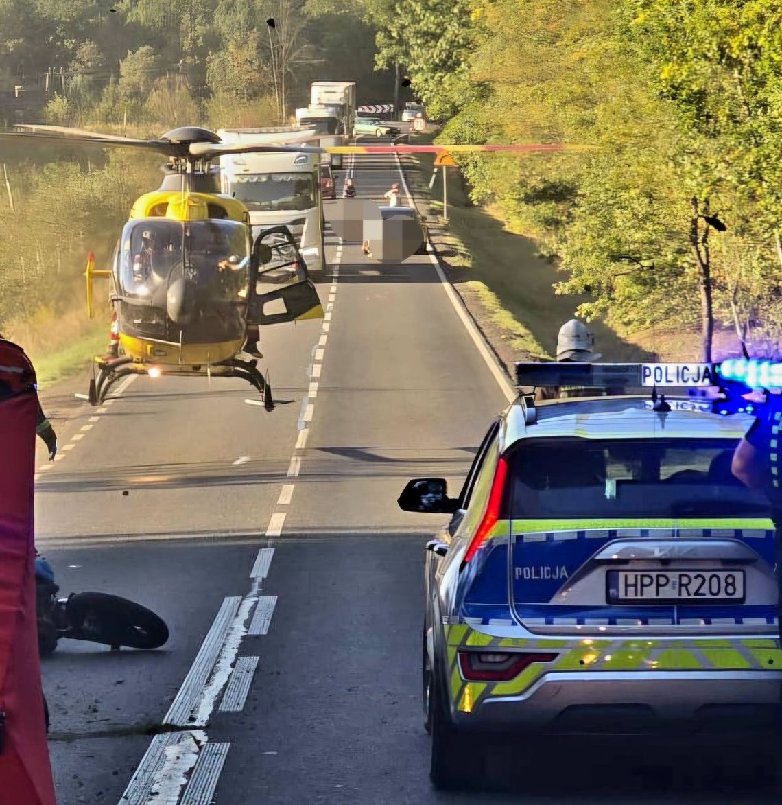 Tragiczny wypadek z udziałem motocykla. Nie żyje 19-letnia pasażerka Hondy, kierowca jest ranny Tragiczny wypadek z udziałem motocykla. Nie żyje 19-letnia pasażerka Hondy, kierowca jest ranny