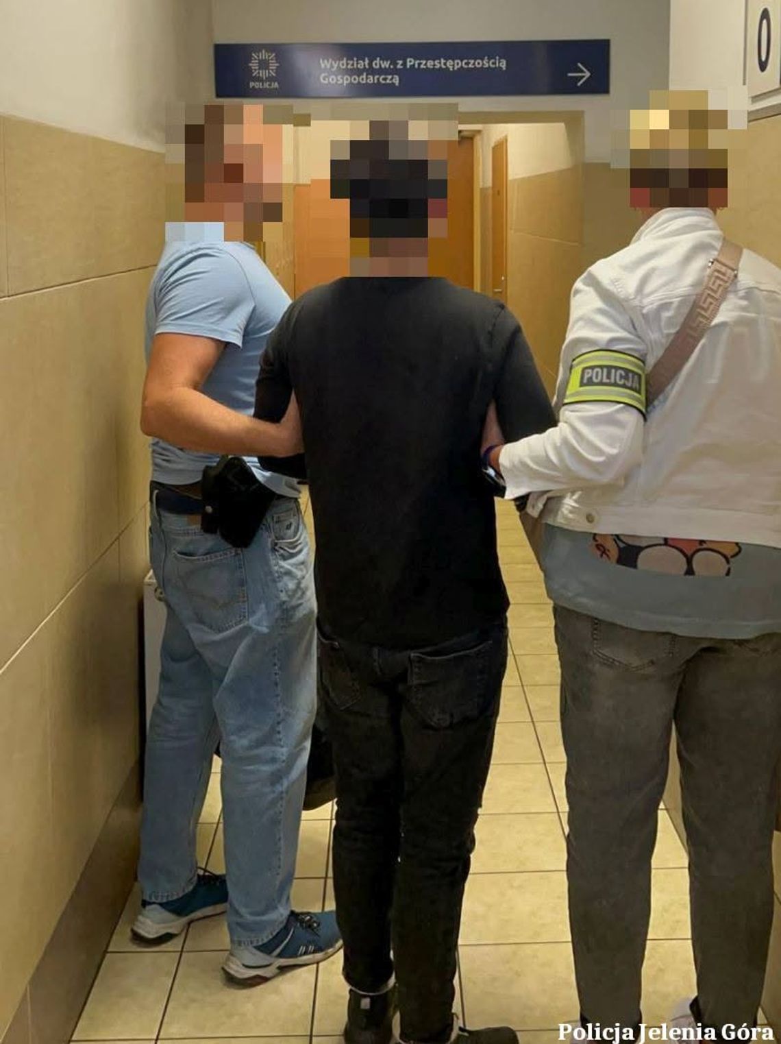 Trener personalny wyłudził dwa miliony złotych. Obiecywał inwestycje, wziął kasę i uciekł Trener personalny wyłudził dwa miliony złotych. Obiecywał inwestycje, wziął kasę i uciekł