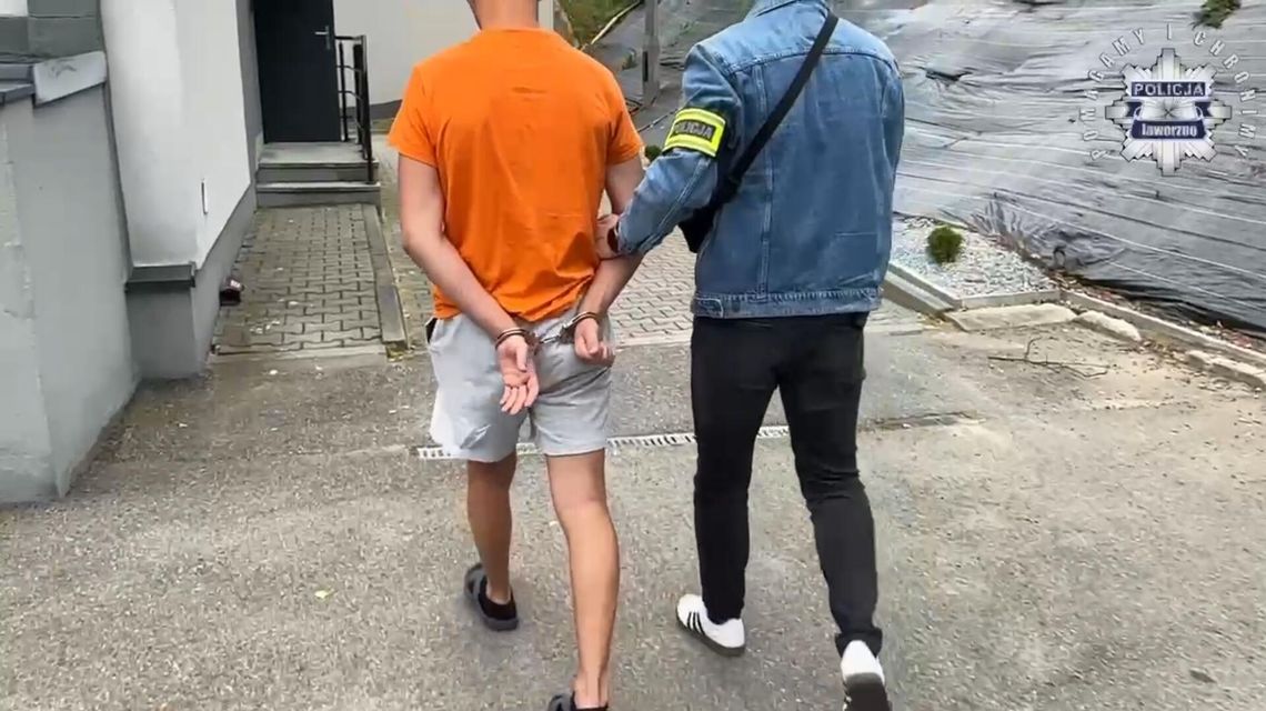 Trzech 17-latków brutalnie pobiło dwóch mężczyzn. Jeden z nich jest niepełnosprawny