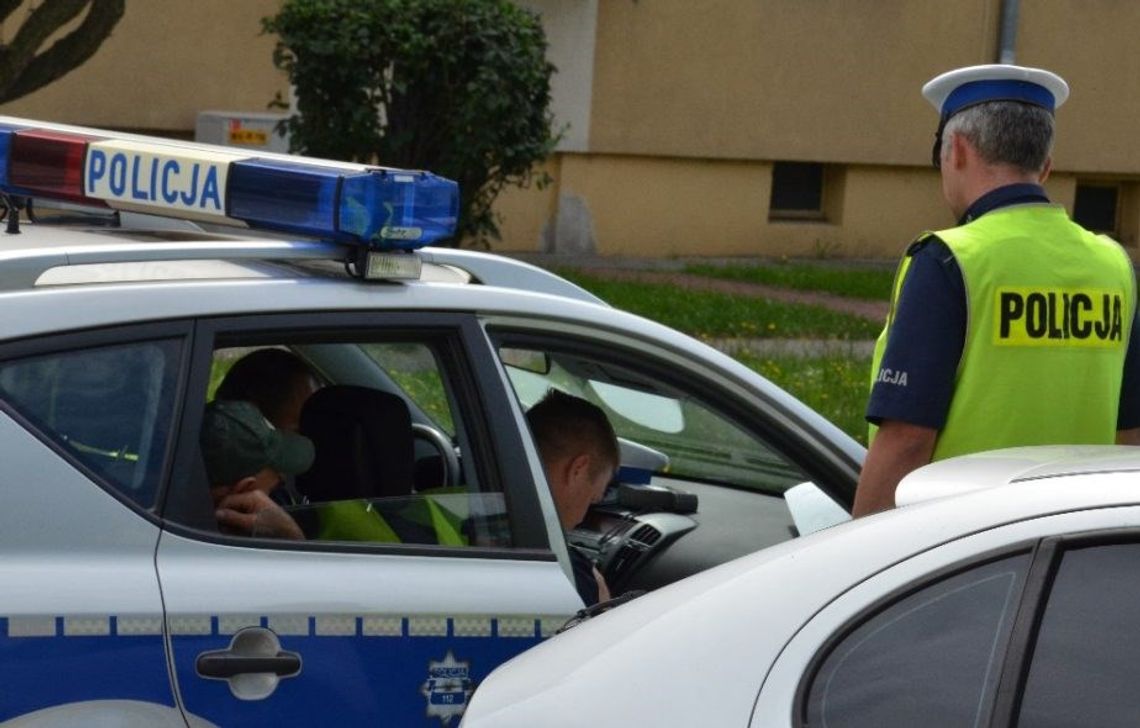 Trzej rowerzyści jechali całą szerokością drogi. Każdy z nich miał 2,5 promila