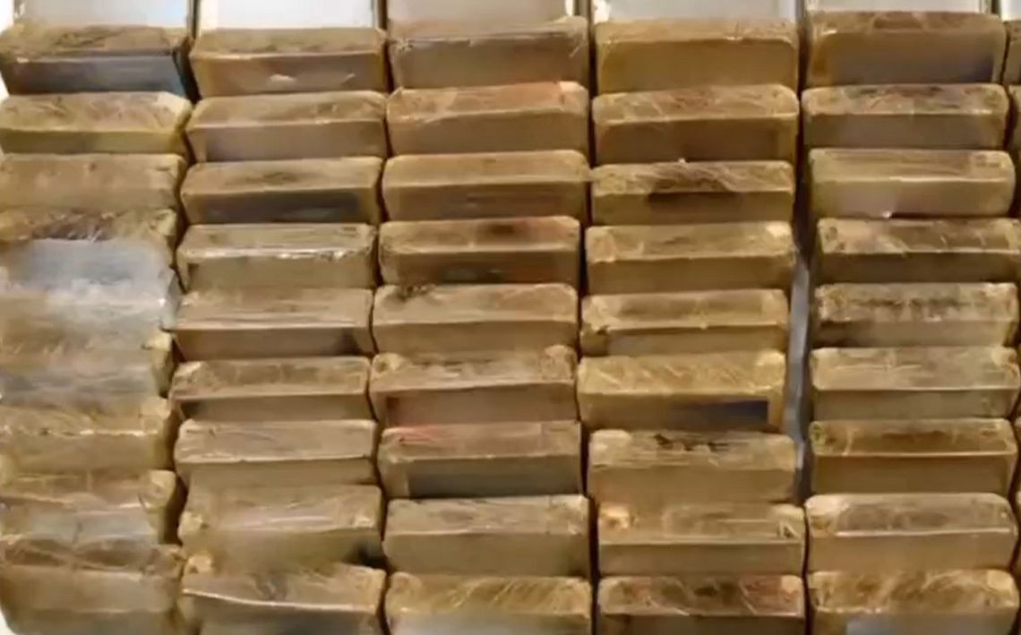 Trzymał w piwnicy blisko 8 kilogramów haszyszu. Po nalocie policji 31-latek trafił do aresztu Trzymał w piwnicy blisko 8 kilogramów haszyszu. Po nalocie policji 31-latek trafił do aresztu