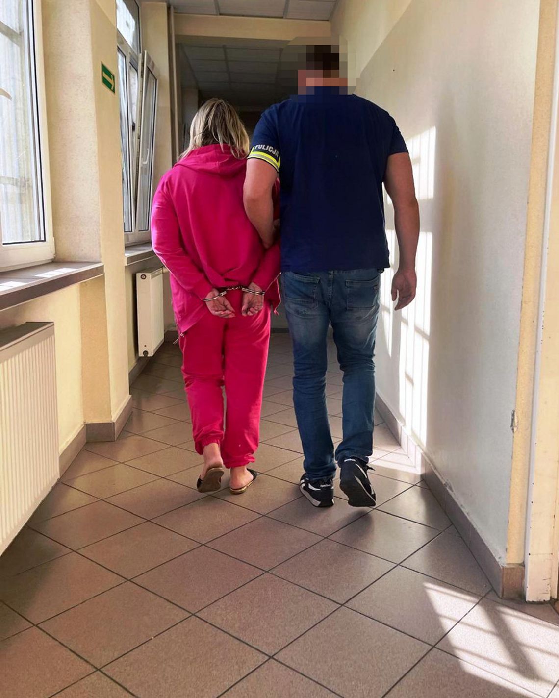 Trzymała w kuchni znaczne ilości heroiny. Policjanci zatrzymali 52-letnią kobietę