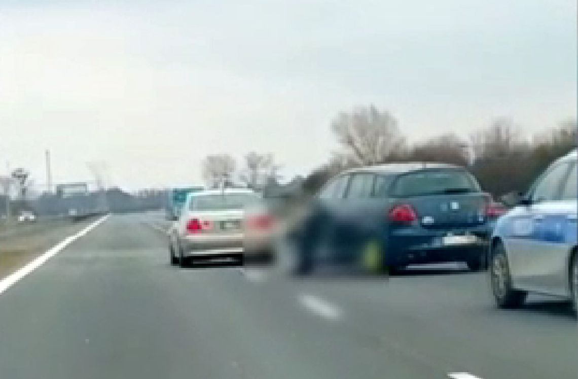 Uciekał policji autostradą. Inni kierowcy próbowali go blokować. WIDEO