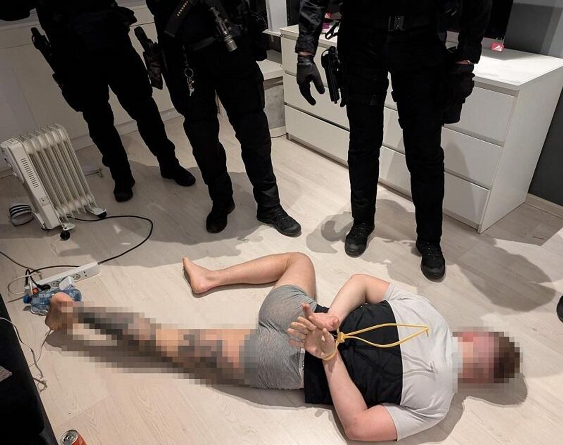 Uderzenie policji w gang pseudokibiców. Sześciu zatrzymanych za handel niebezpiecznymi narkotykami Uderzenie policji w gang pseudokibiców. Sześciu zatrzymanych za handel niebezpiecznymi narkotykami