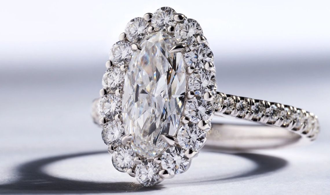 Ukradł koledze pierścionek z brylantem wart 10 tysięcy, po czym podarował go... byłej żonie Ukradł koledze pierścionek z brylantem wart 10 tysięcy, po czym podarował go... byłej żonie