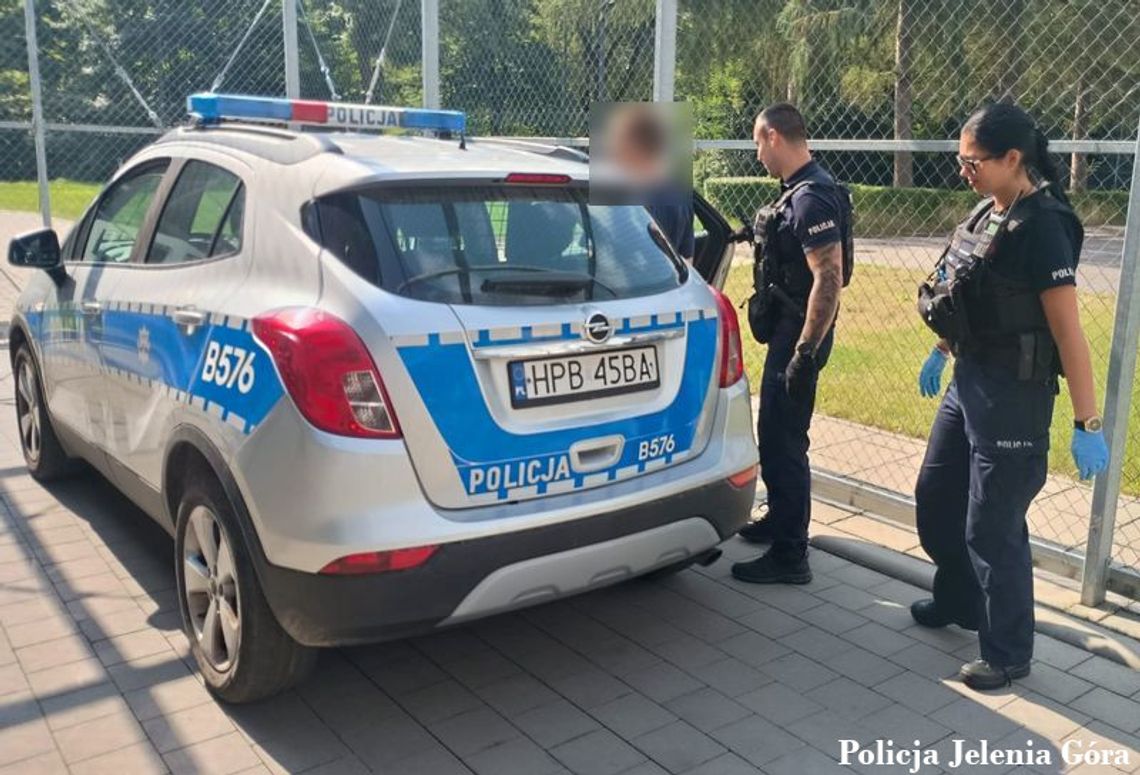 Ukradł Opla i sam zadzwonił na policję. 21-latek przyznał się do kradzieży