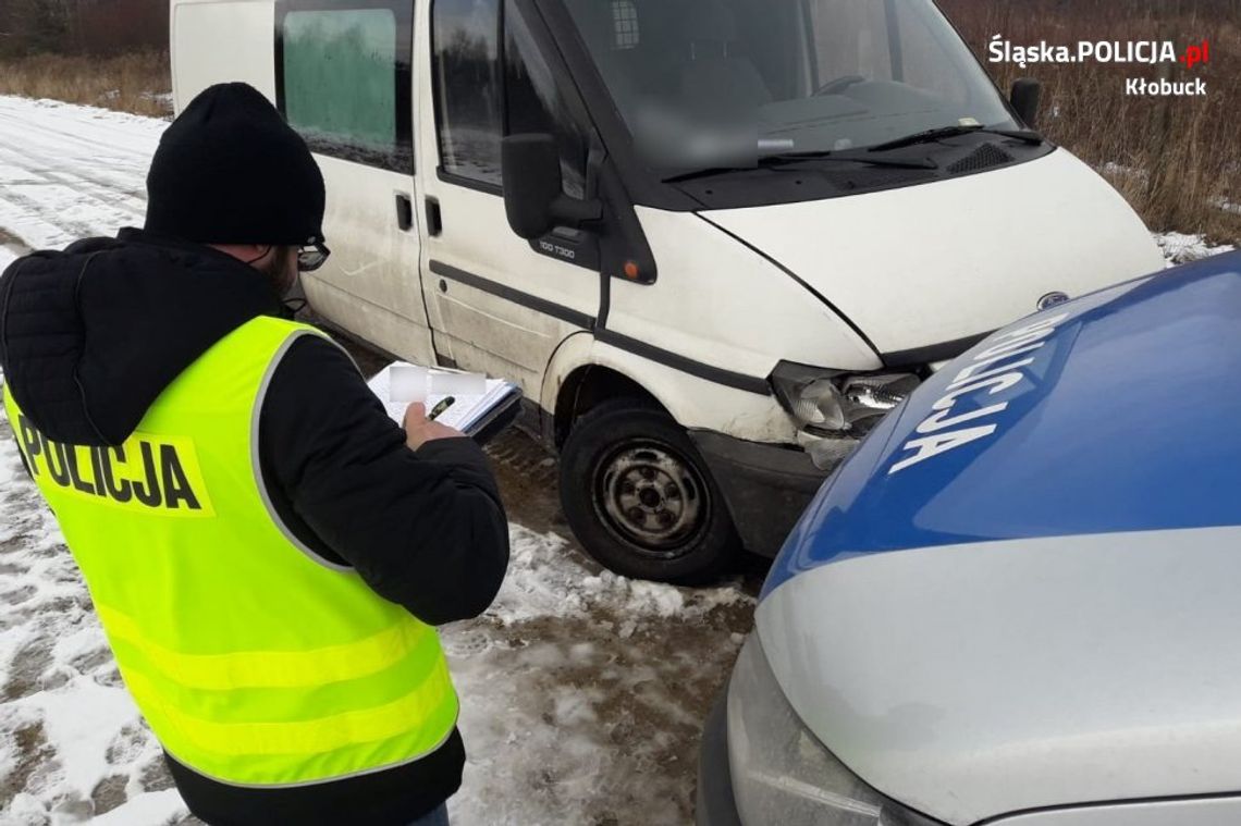 Ukradł samochód, ale podczas ucieczki wjechał w policyjny radiowóz. Mógł być naćpany