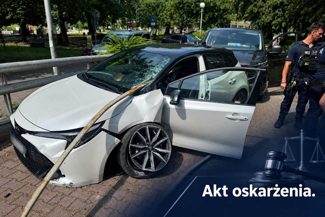 Ukradł samochód, uciekał przed policją i rozbił auto. 46-letni recydywista stanie przed sądem Ukradł samochód, uciekał przed policją i rozbił auto. 46-letni recydywista stanie przed sądem
