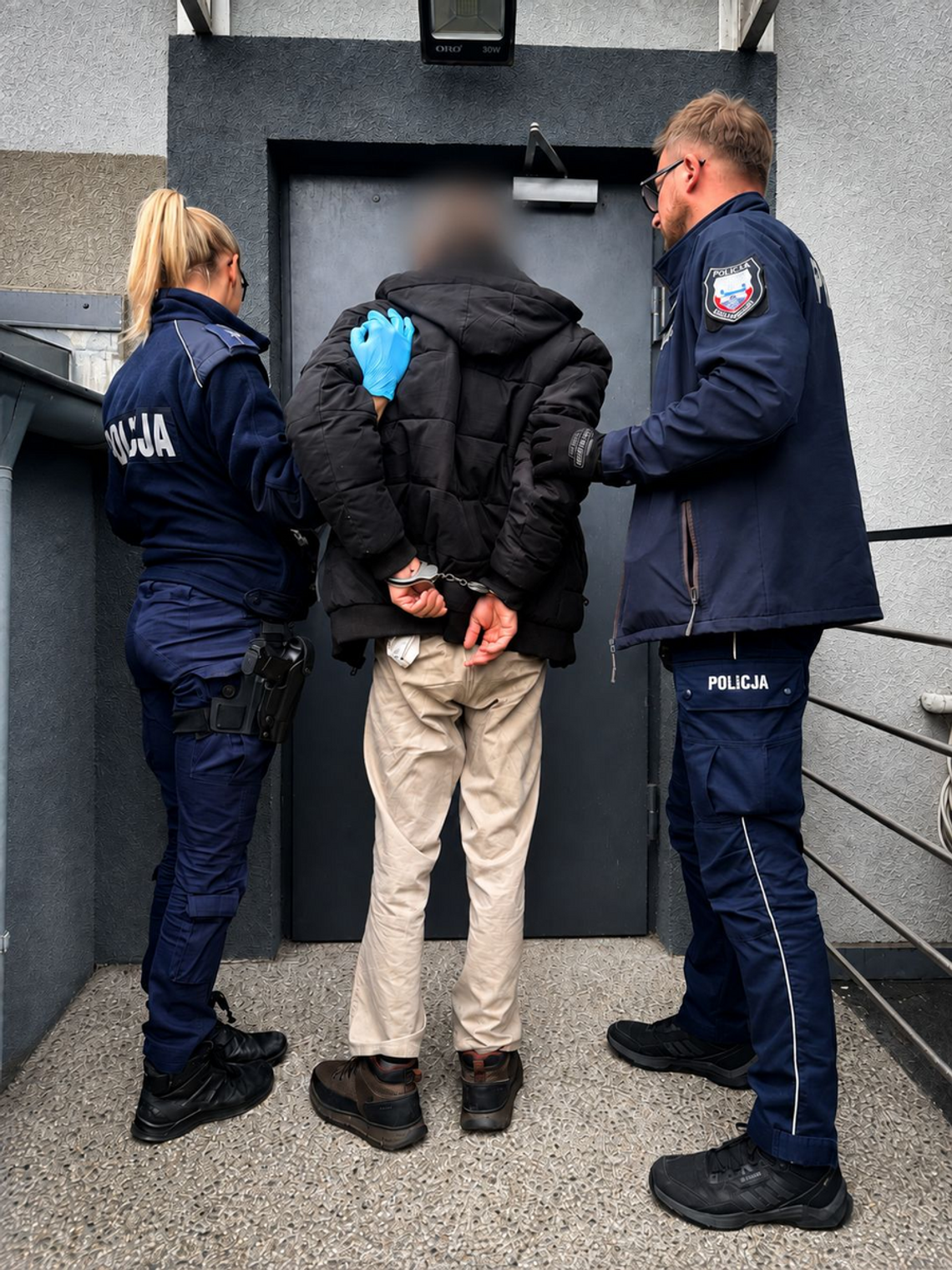 Ukradł skarbonkę z pieniędzmi na leczenie chorego dziecka. Wpadł, gdy znów pojawił się pobliżu Ukradł skarbonkę z pieniędzmi na leczenie chorego dziecka. Wpadł, gdy znów pojawił się pobliżu
