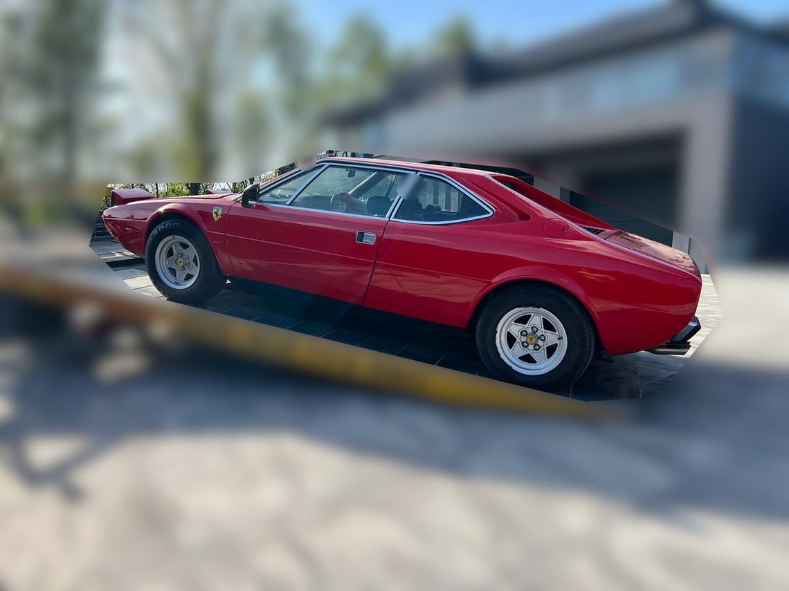 Ukradli auta warte 3,5 miliona złotych. Policjanci rozbili zorganizowaną grupę przestępczą