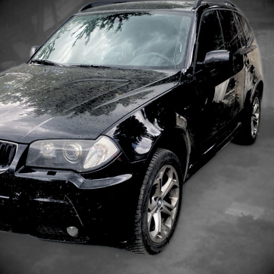 Ukradli BMW i od razu wystawili je na sprzedaż. Kupiec zdążył wpłacić zaliczkę Ukradli BMW i od razu wystawili je na sprzedaż. Kupiec zdążył wpłacić zaliczkę