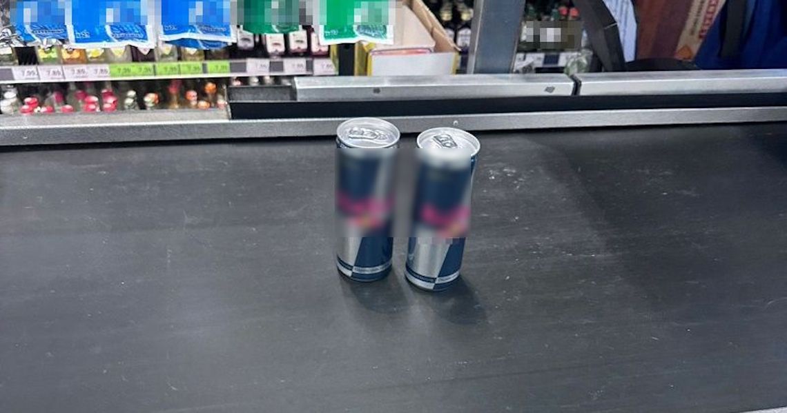 Ukradli energetyki, bo potrzebowali ich na siłownię. 15-latkowie staną przed sądem rodzinnym Ukradli energetyki, bo potrzebowali ich na siłownię. 15-latkowie staną przed sądem rodzinnym
