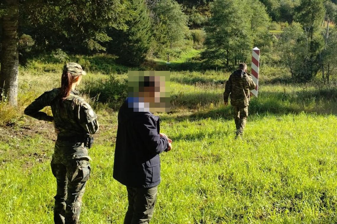 Ukraińcy zatrzymani za nielegalne przekroczenie granicy. Pomagało im dwoje rodaków