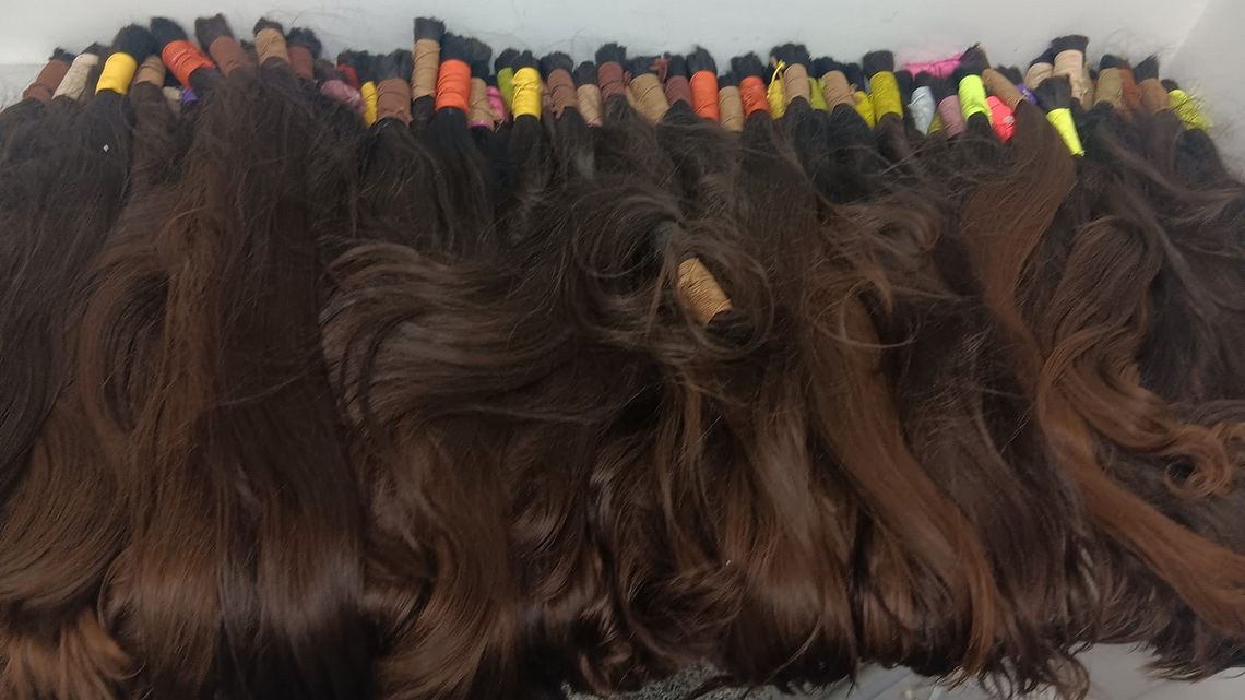 Ukrainiec miał w bagażu 15 kilogramów ludzkich włosów. Wpadł podczas kontroli na lotnisku Ukrainiec miał w bagażu 15 kilogramów ludzkich włosów. Wpadł podczas kontroli na lotnisku