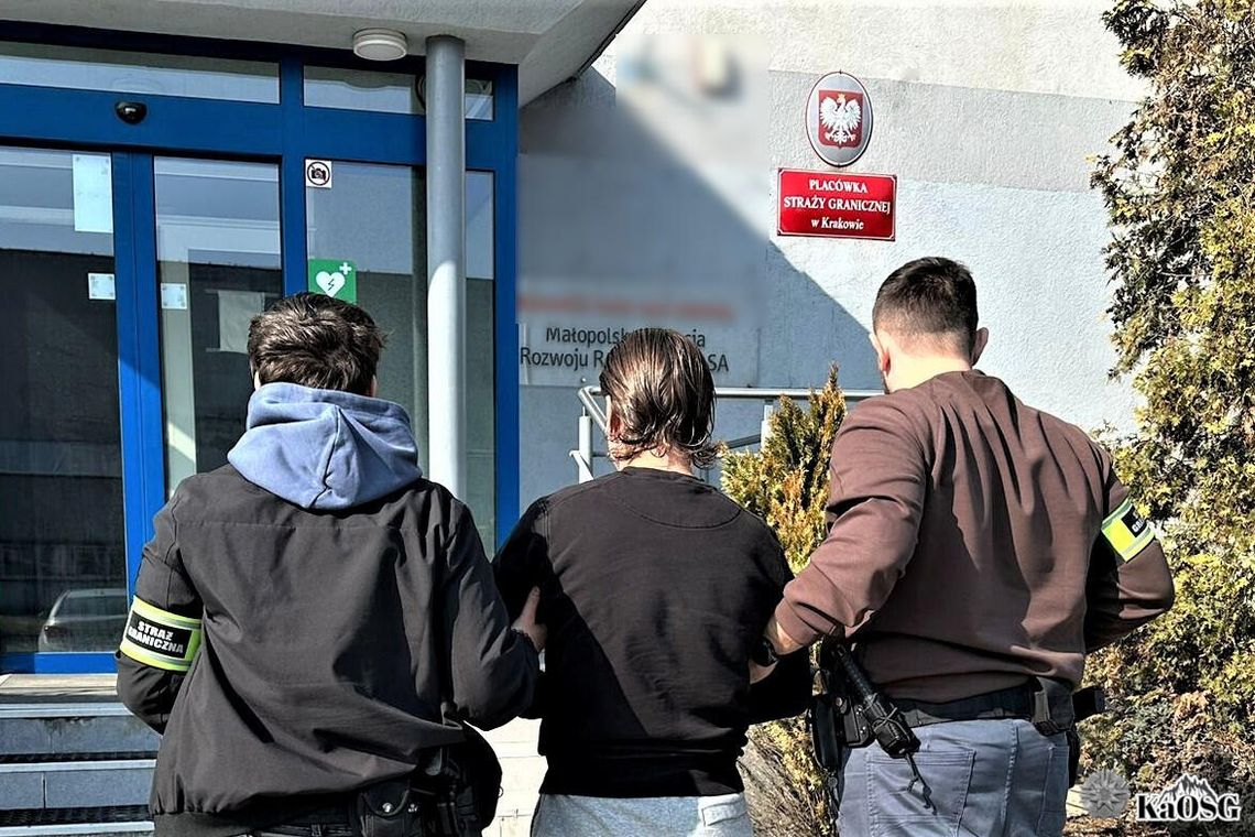 Ukrainiec oszukiwał na BLIK, z więzienia trafił prosto na granicę. Przez 10 lat nie wróci do Polski