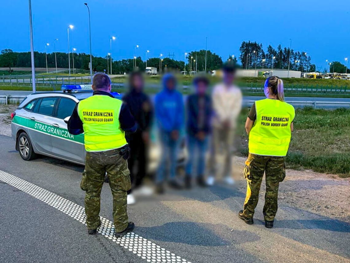 Ukrainiec próbował przemycić czterech Somalijczyków. Skodę zatrzymała Straż Graniczna