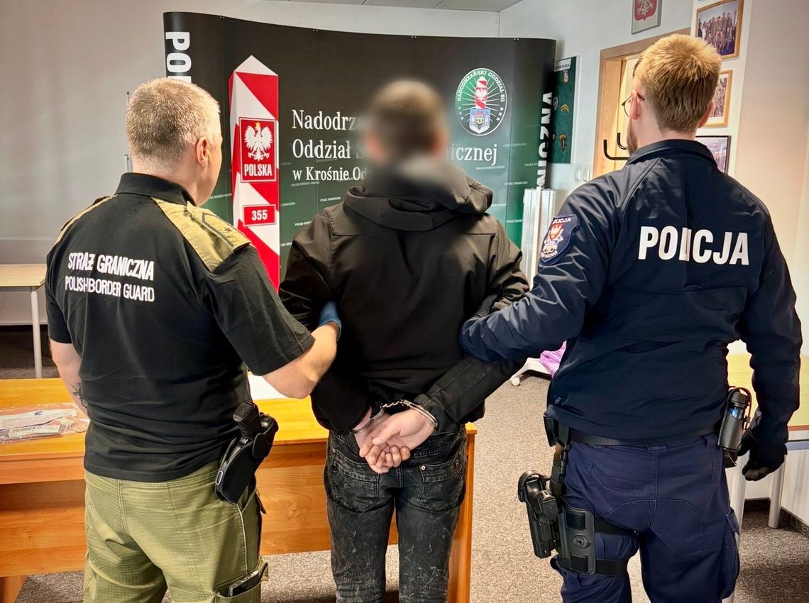 Ukrainiec złapany z amfetaminą natychmiast deportowany. Był u nas nielegalnie i miał już kartotekę Ukrainiec złapany z amfetaminą natychmiast deportowany. Był u nas nielegalnie i miał już kartotekę