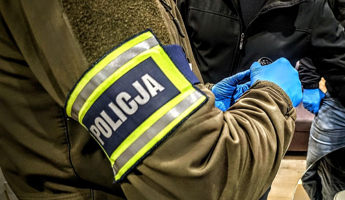 Ukrywał 17-latkę i marihuanę. Chłopak został zatrzymany, a dziewczyna trafiła do ośrodka