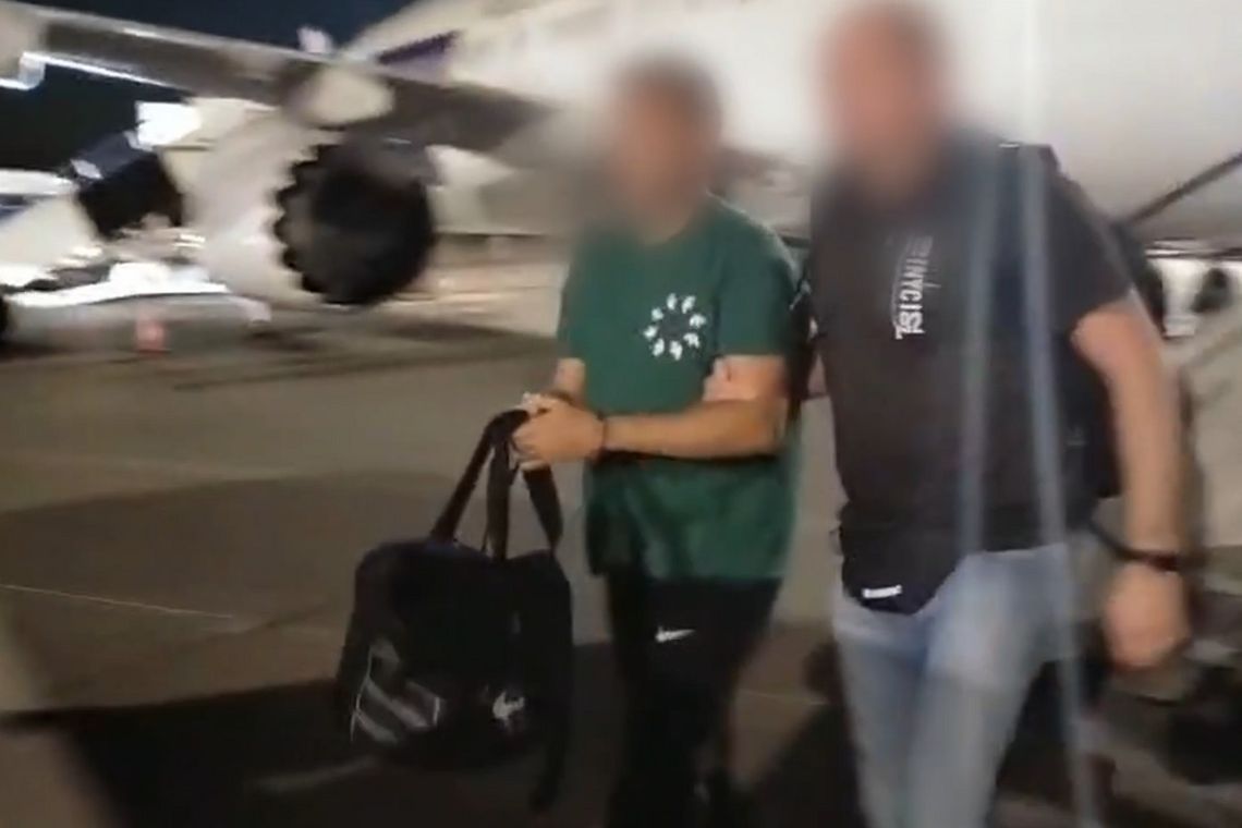 Ukrywał się w Hiszpanii. „Łowcy głów” sprowadzili ściganego przez Interpol go do Polski