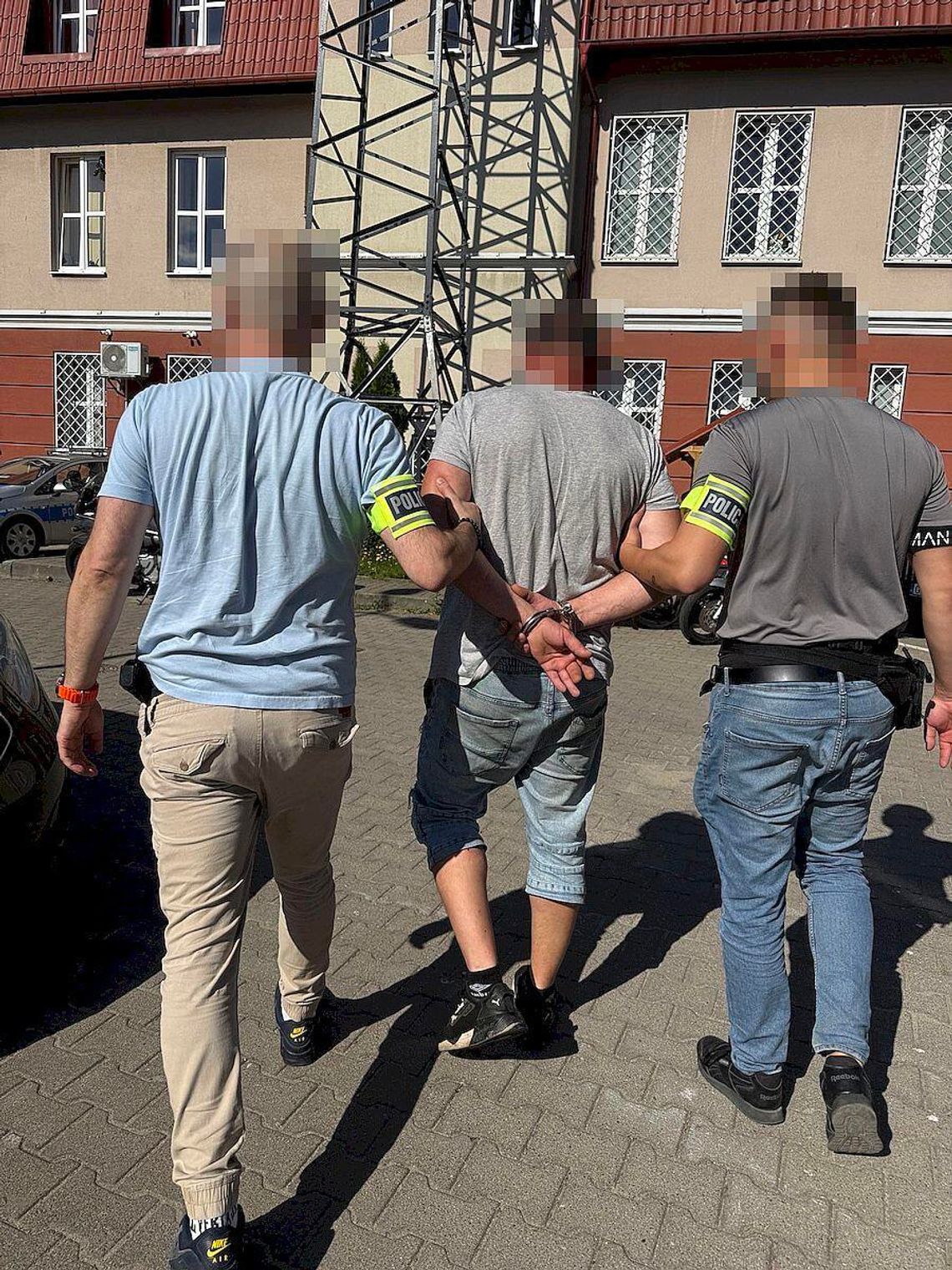 Ukrywał się w piwnicy, by uniknąć więzienia. Poszukiwany alimenciarz w rękach policji Ukrywał się w piwnicy, by uniknąć więzienia. Poszukiwany alimenciarz w rękach policji