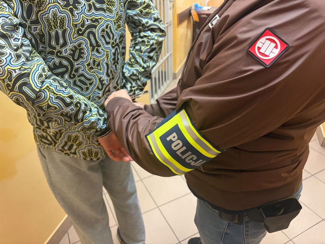 Uwierzyła, że ratuje wnuczkę przed więzieniem. Oddała pieniądze i złotą biżuterię