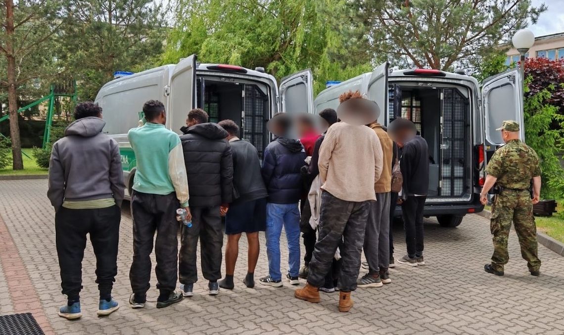 W osobówce było aż 12 Somalijczyków. Nielegalni imigranci wjechali do Polski z Litwy