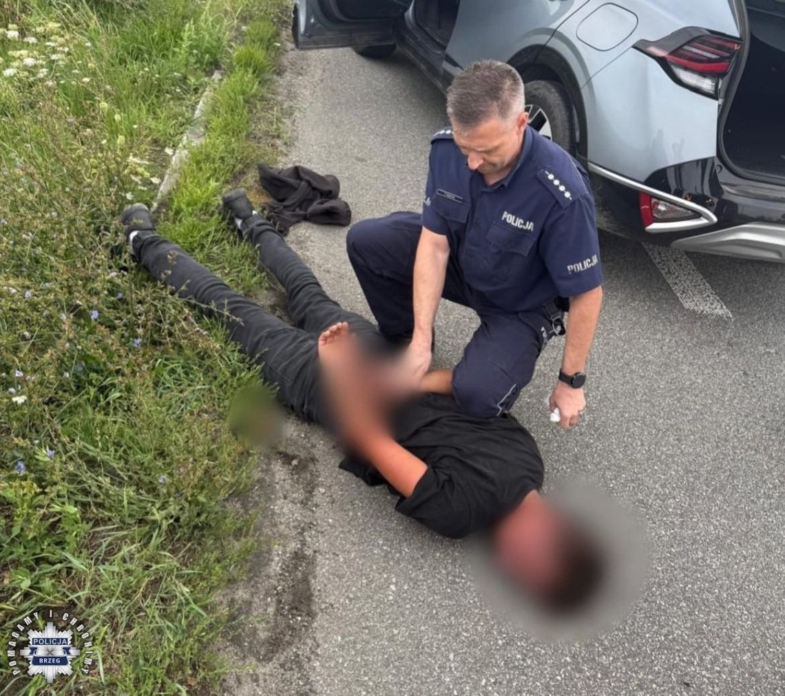 Wbiegł do firmy i wbił żonie nóż. Mężczyzna zaatakował też pracowników, którzy jej bronili. Został zatrzymany po obławie