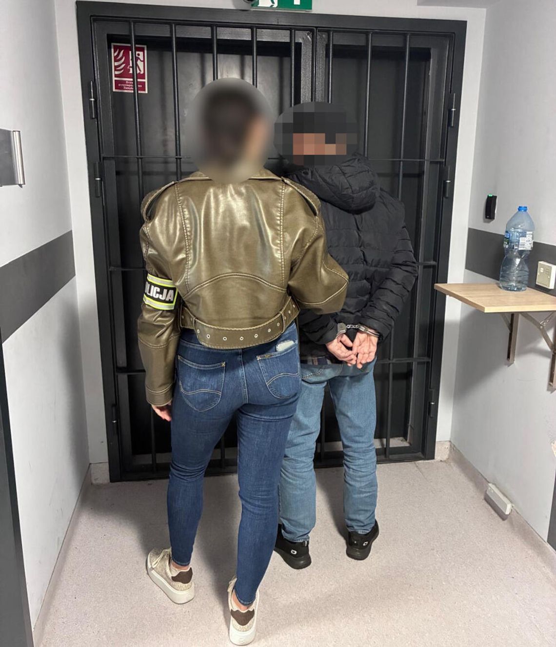 Wchodził ludziom do domów i kradł wszystko, co znalazł. 71-letni recydywista aresztowany Wchodził ludziom do domów i kradł wszystko, co znalazł. 71-letni recydywista aresztowany