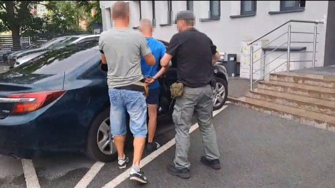 Włamał się do domu swojej rodziny i go okradł. Mężczyzna ma zakaz zbliżania się do bliskich Włamał się do domu swojej rodziny i go okradł. Mężczyzna ma zakaz zbliżania się do bliskich