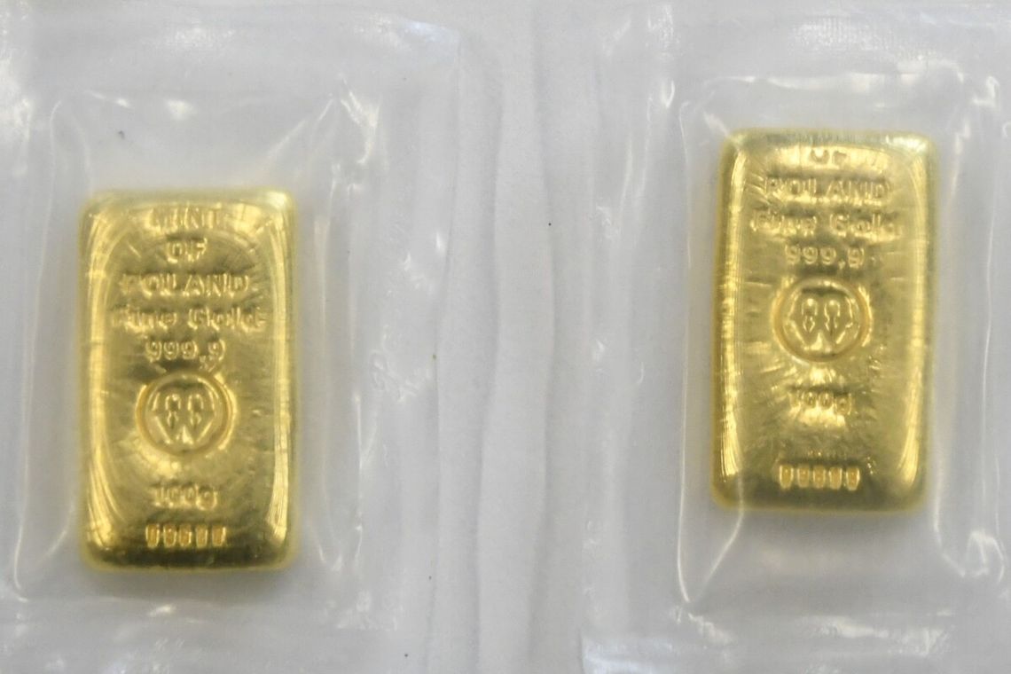 Włamali się do domu i ukradli złoto warte 300 tysięcy złotych. Dwaj mężczyźni zatrzymani Włamali się do domu i ukradli złoto warte 300 tysięcy złotych. Dwaj mężczyźni zatrzymani