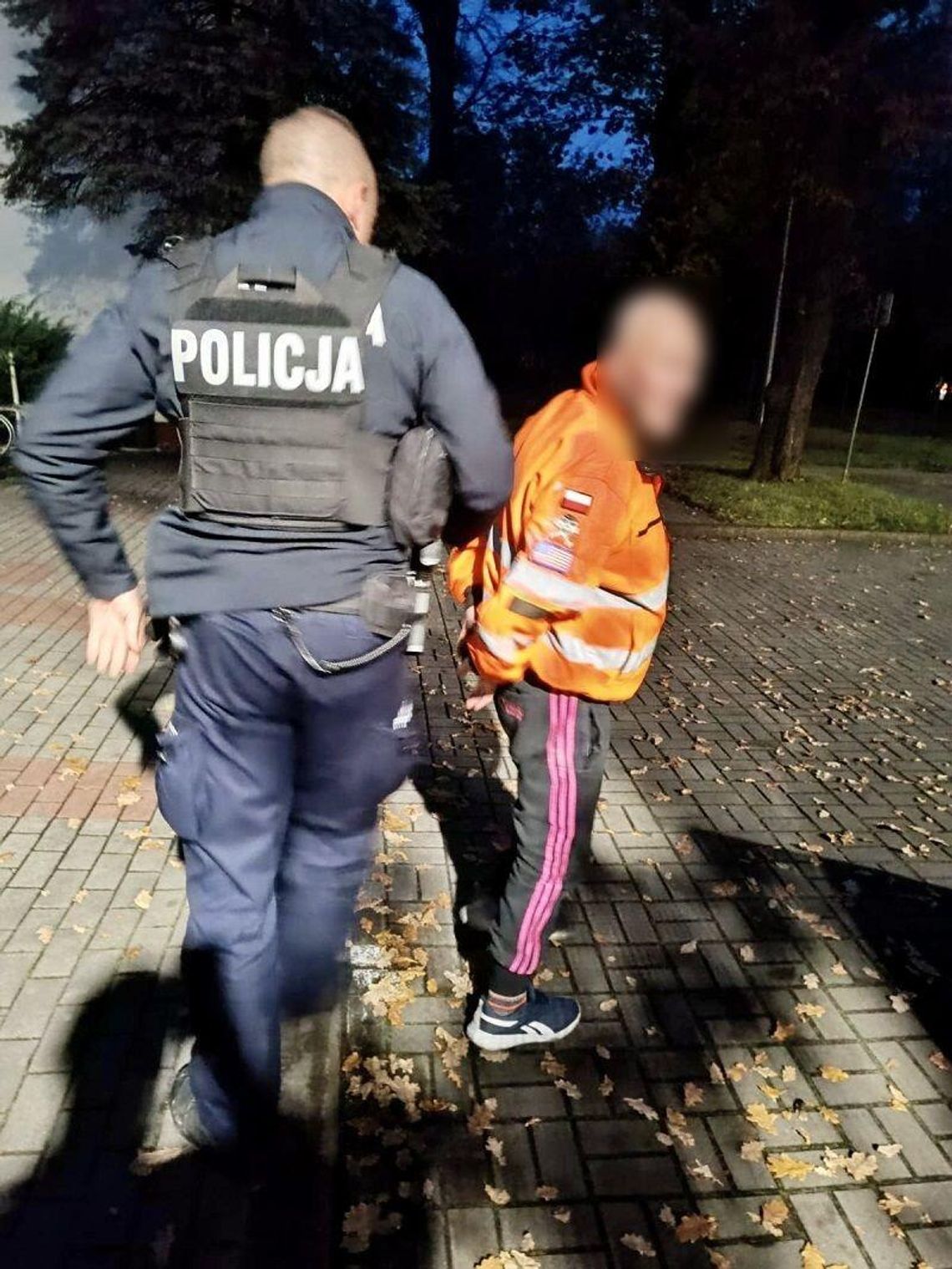 Wsiadł pijany na motorower, dzień później usłyszał wyrok. Dostał zakaz i ma sporą sumę do zapłacenia Wsiadł pijany na motorower, dzień później usłyszał wyrok. Dostał zakaz i ma sporą sumę do zapłacenia