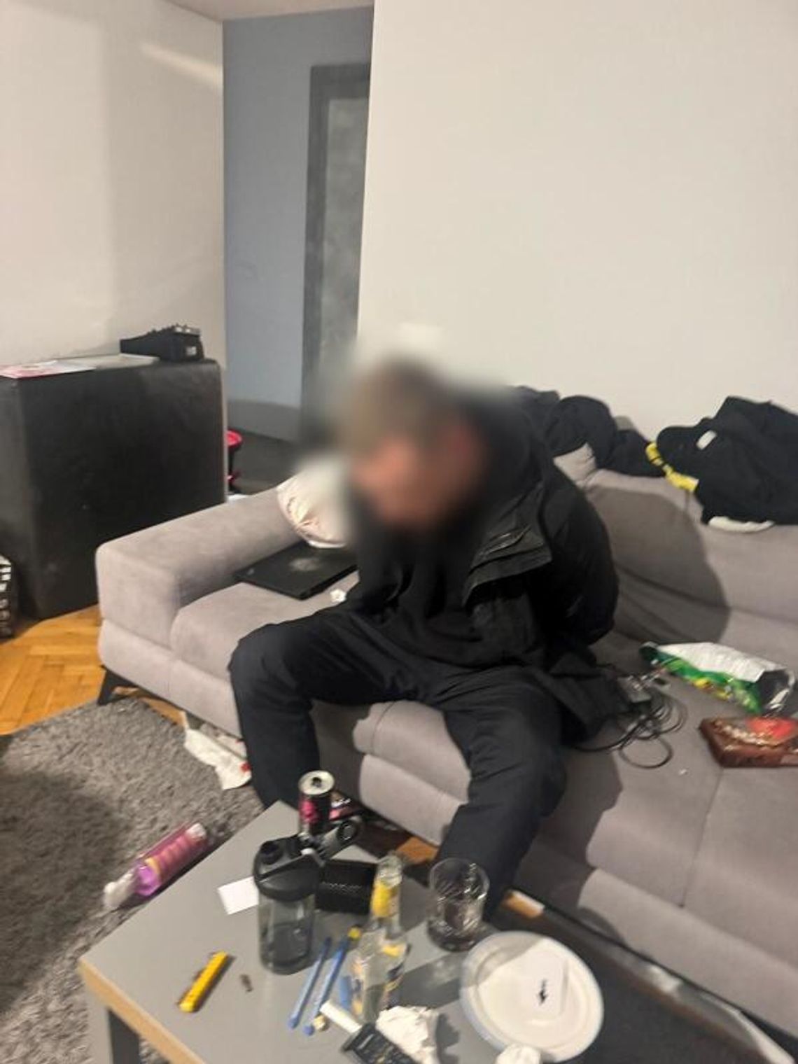 Wspólne mieszkanie, wspólny narkobiznes. Polak i Litwin z zarzutami po nalocie policji