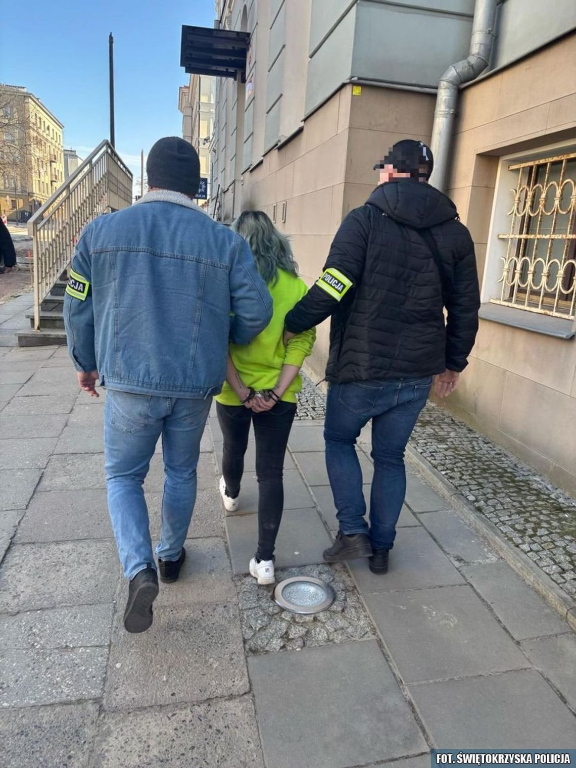 Wyjechała do innego województwa i tam się ukryła. Tak bardzo nie chciała iść do więzienia. Policjanci właśnie ją do niego odstawili