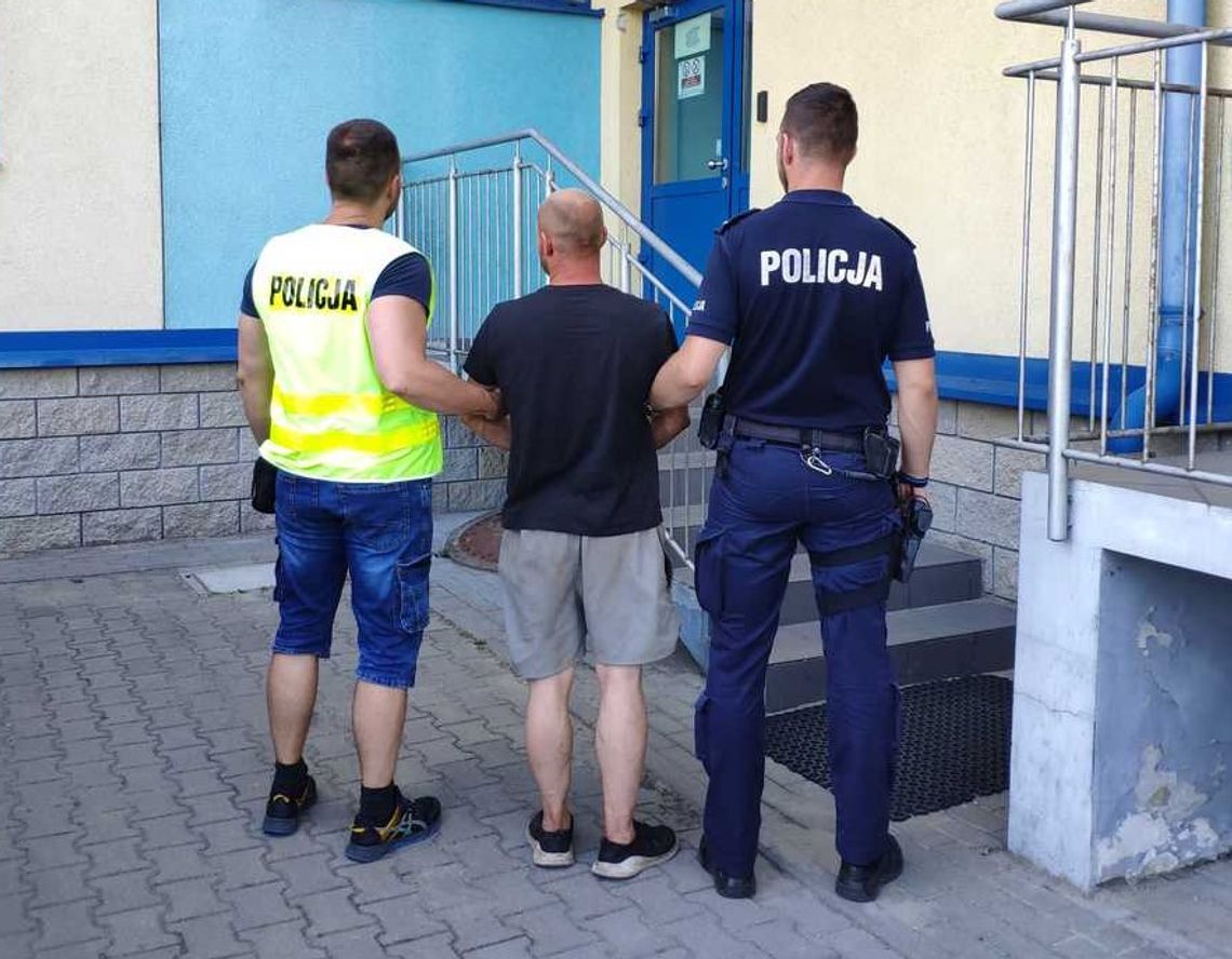 Wykorzystał nieletnią i przez rok ukrywał się przed policją. Znaleźli go schowanego w przybudówce garażu