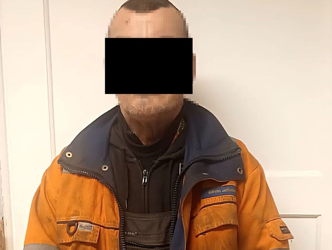 Wykręcił staruszce palce, żeby wyrwać jej torebkę. Uciekł z niczym, bo do akcji wkroczył świadek