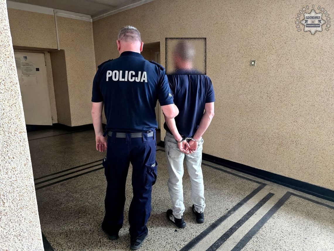 Wymachiwał na ulicy nożem i nożyczkami. Groził przechodniom, że ich zabije i wydłubie oczy