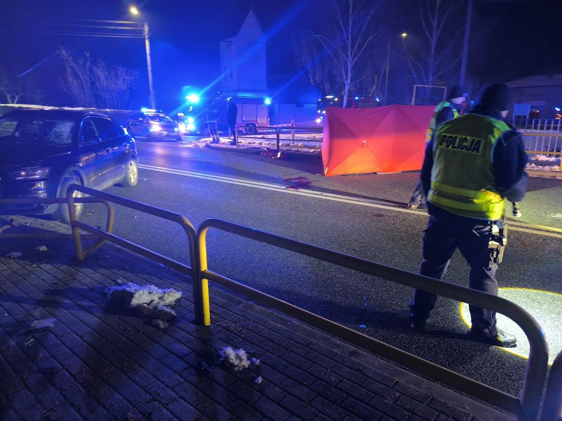 Wypadek śmiertelny na krajowej 11. Kierujący audi potrącił 66-letniego mężczyznę