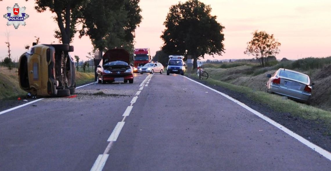 Wypadek z udziałem trzech samochodów osobowych. 7-miesięczne niemowlę zabrane do szpitala