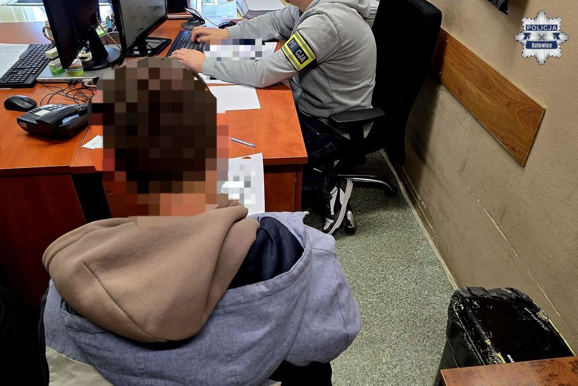 Wypłacał pieniądze z oszustw i wpłacał je do bitomatów. 22-latek odpowie za pranie pieniędzy Wypłacał pieniądze z oszustw i wpłacał je do bitomatów. 22-latek odpowie za pranie pieniędzy