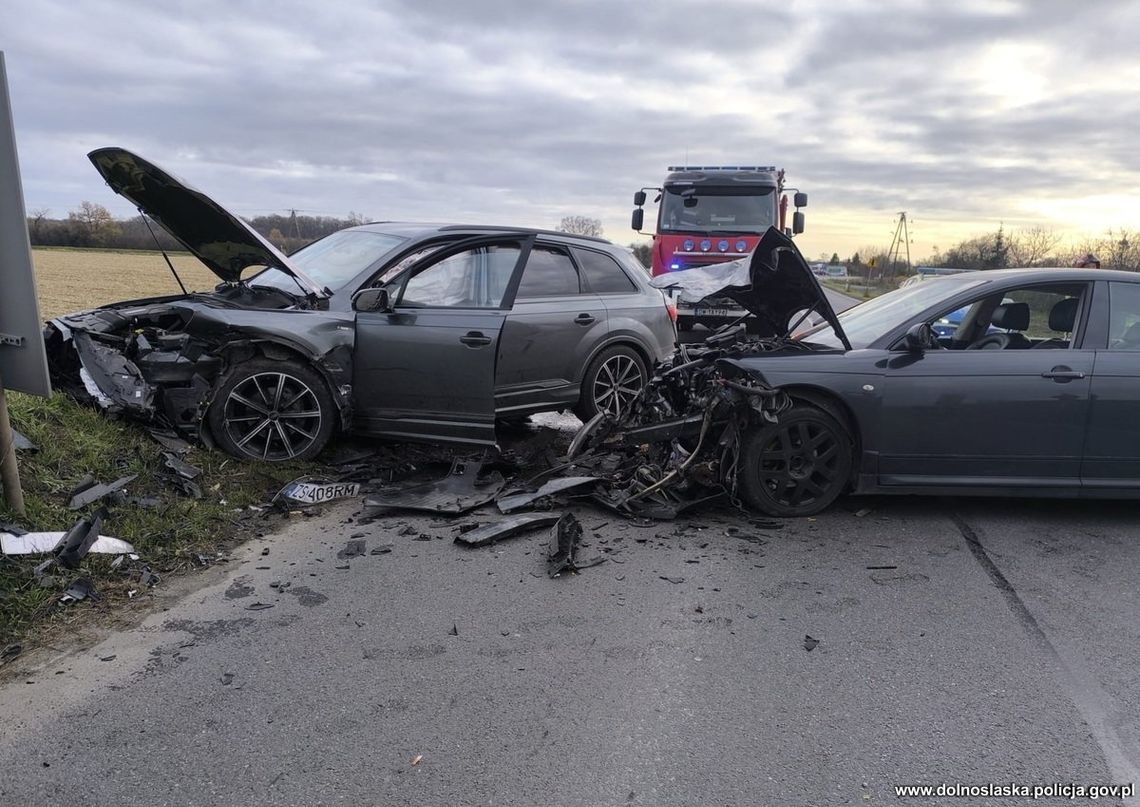 Wyprzedzał na łuku, doprowadził do bardzo groźnie wyglądającej czołówki. Wszystko się nagrało
