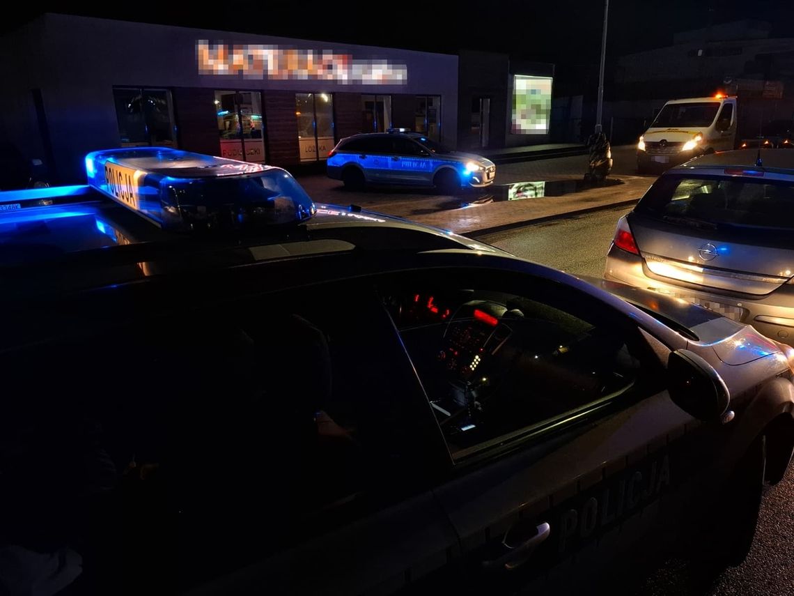 Wyprzedził na pasach oznakowany radiowóz i uciekał. Tłumaczenie kierowcy zszokowało policjantów