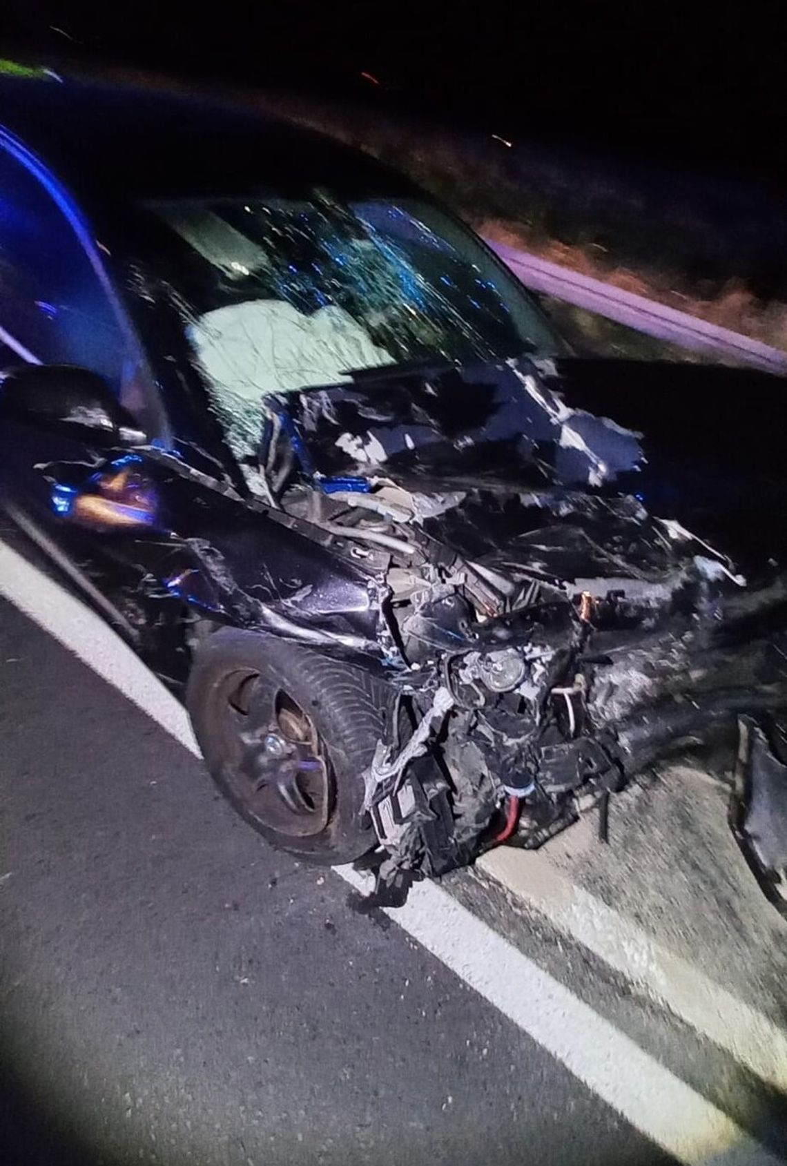Z prawie dwoma promilami nie oszacował odległości i uderzył w auto jadące przed nim. Zepchnął je do rowu Z prawie dwoma promilami nie oszacował odległości i uderzył w auto jadące przed nim. Zepchnął je do rowu