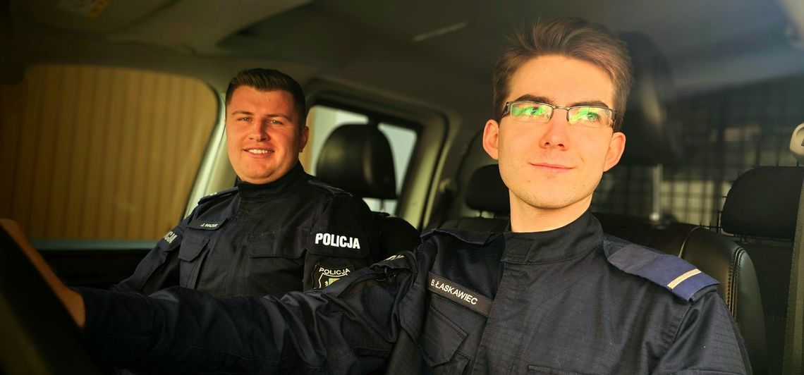 Z trzema promilami chciał grillować w domu. Policjanci uratowali nieprzytomnego mężczyznę