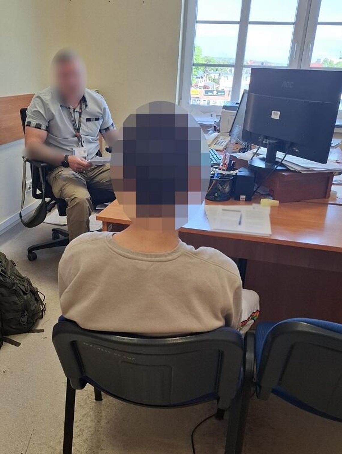 Z zemsty zniszczył mu opla sekatorem. Chciał się odegrać za wyzwiska i obgadywanie