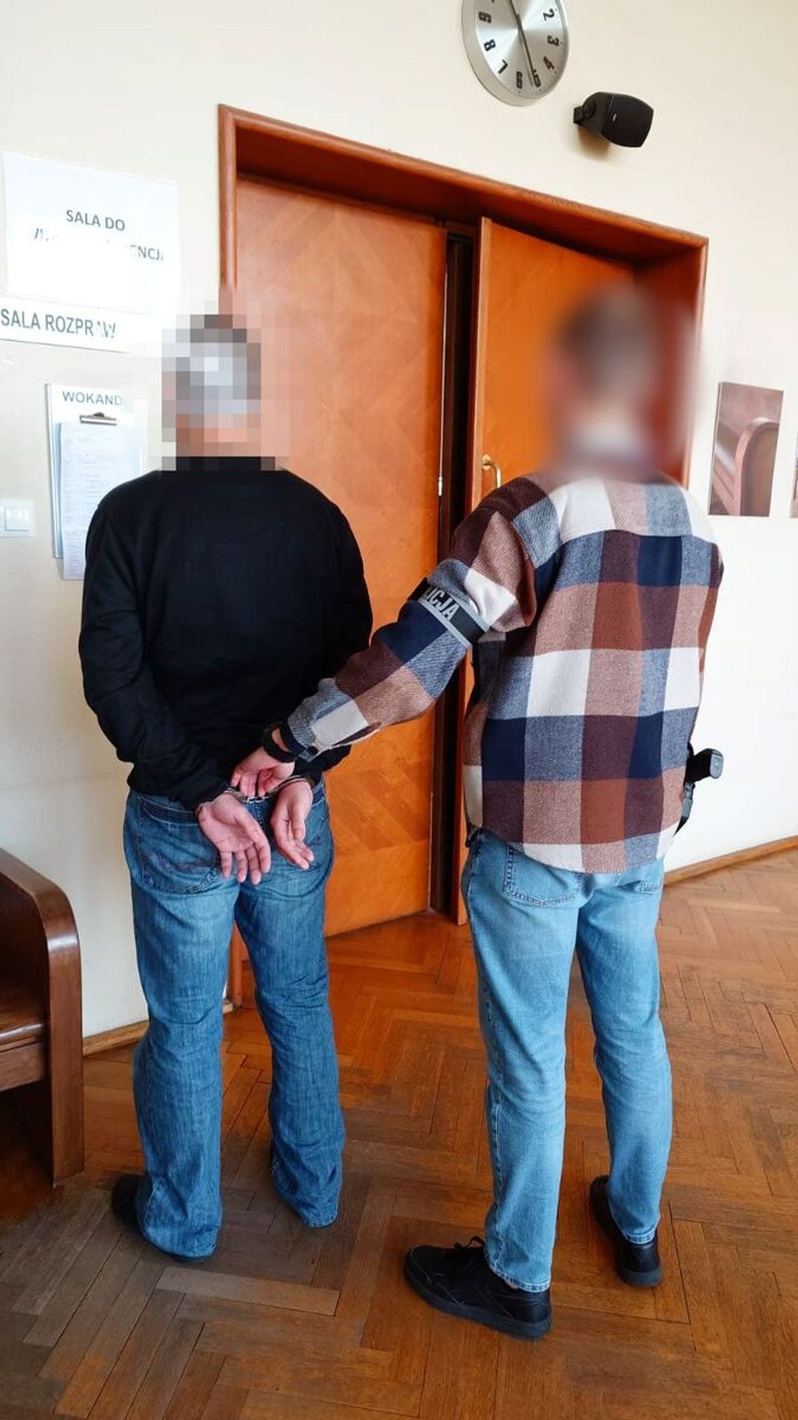 Zaatakował nożem, ofiara broniła się tłuczkiem do mięsa. Obaj mężczyźni wylądowali w szpitalu Zaatakował nożem, ofiara broniła się tłuczkiem do mięsa. Obaj mężczyźni wylądowali w szpitalu