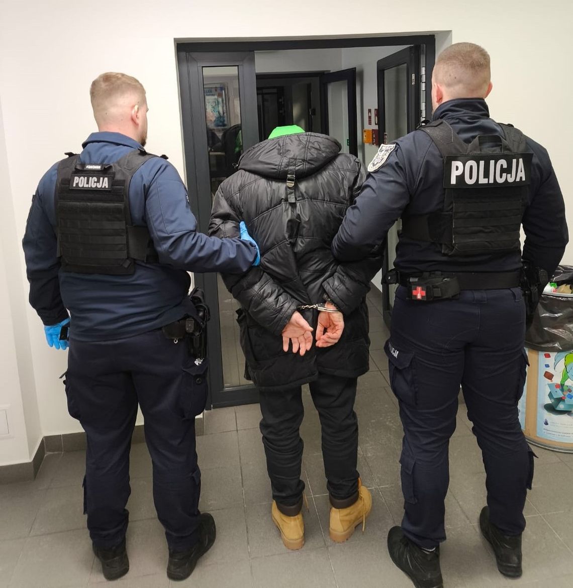 Zabójstwo w Nowy Rok. Policja zatrzymała 53-latka, który śmiertelnie dźgnął nożem swojego ojca