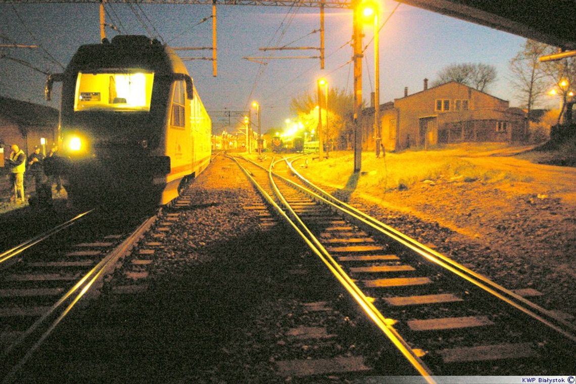 Zachwiał się i wpadł pod pociąg. Maszynista nie mógł uwierzyć w to, co zobaczył