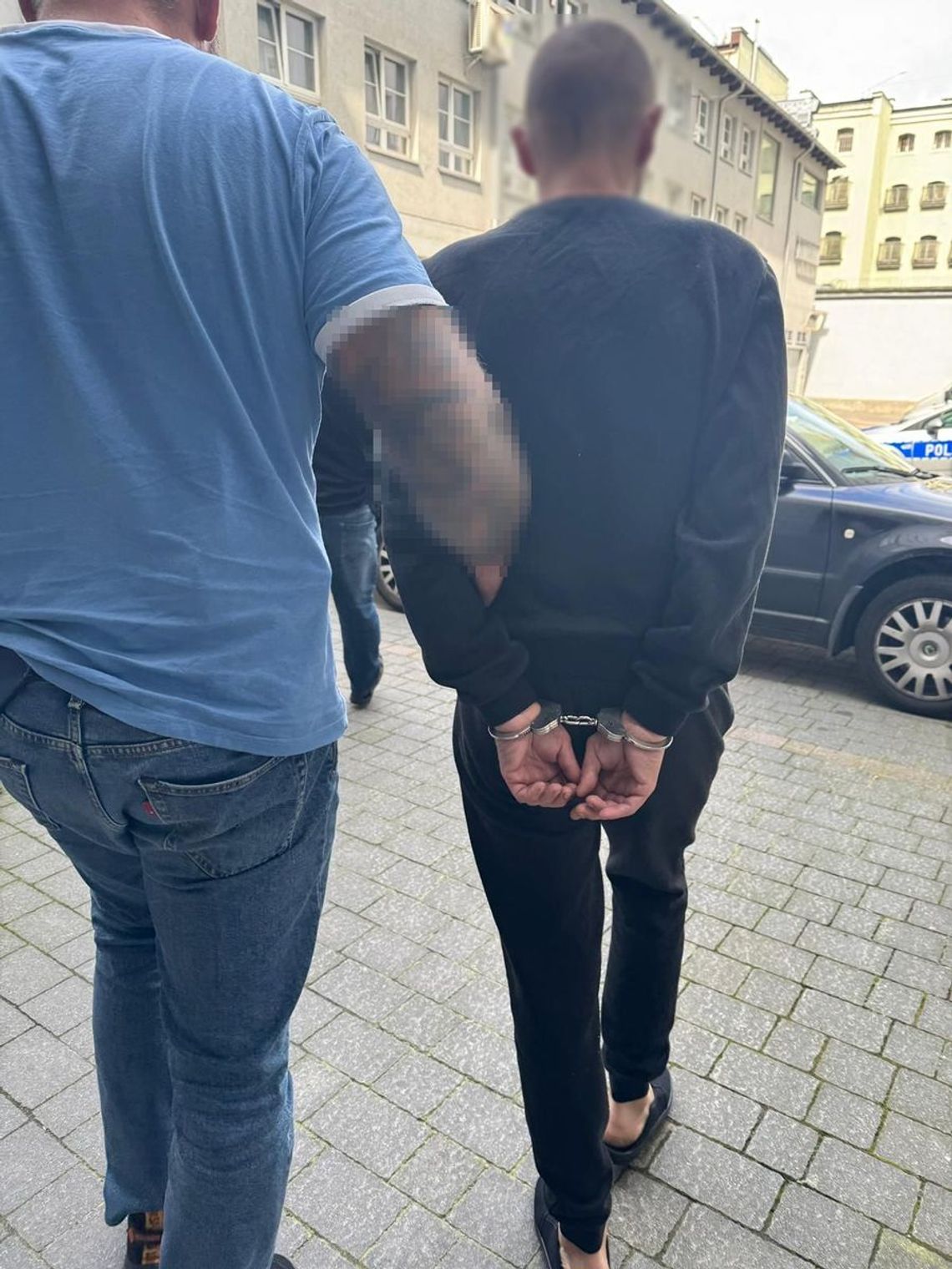 Zakrwawiony mężczyzna w samochodzie. Ukrainiec został zaatakowany nożem przez swojego rodaka