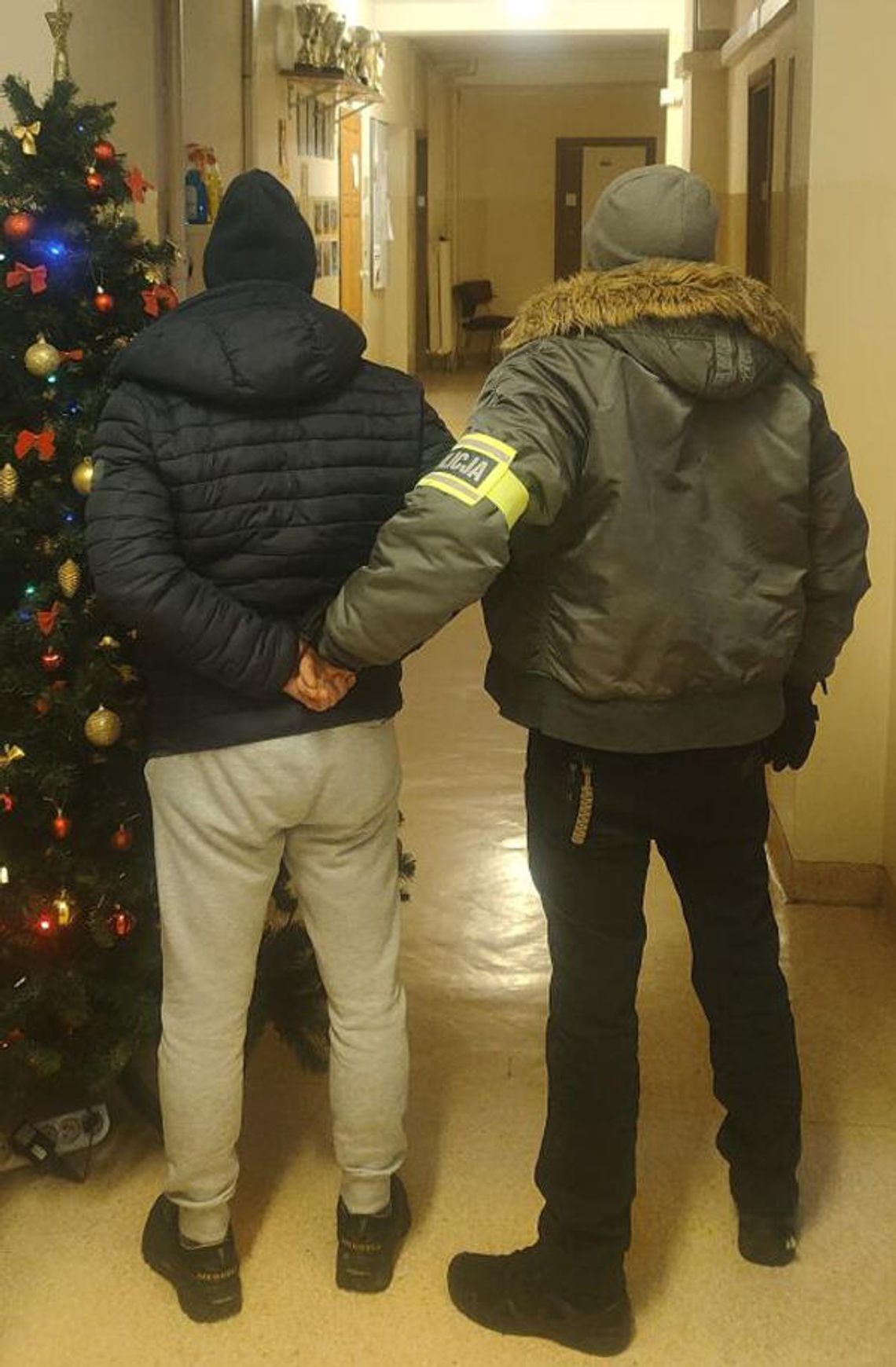 Zamiast świętować poszedł rabować. 72-latek obrobił w Boże Narodzenie kilka domów Zamiast świętować poszedł rabować. 72-latek obrobił w Boże Narodzenie kilka domów