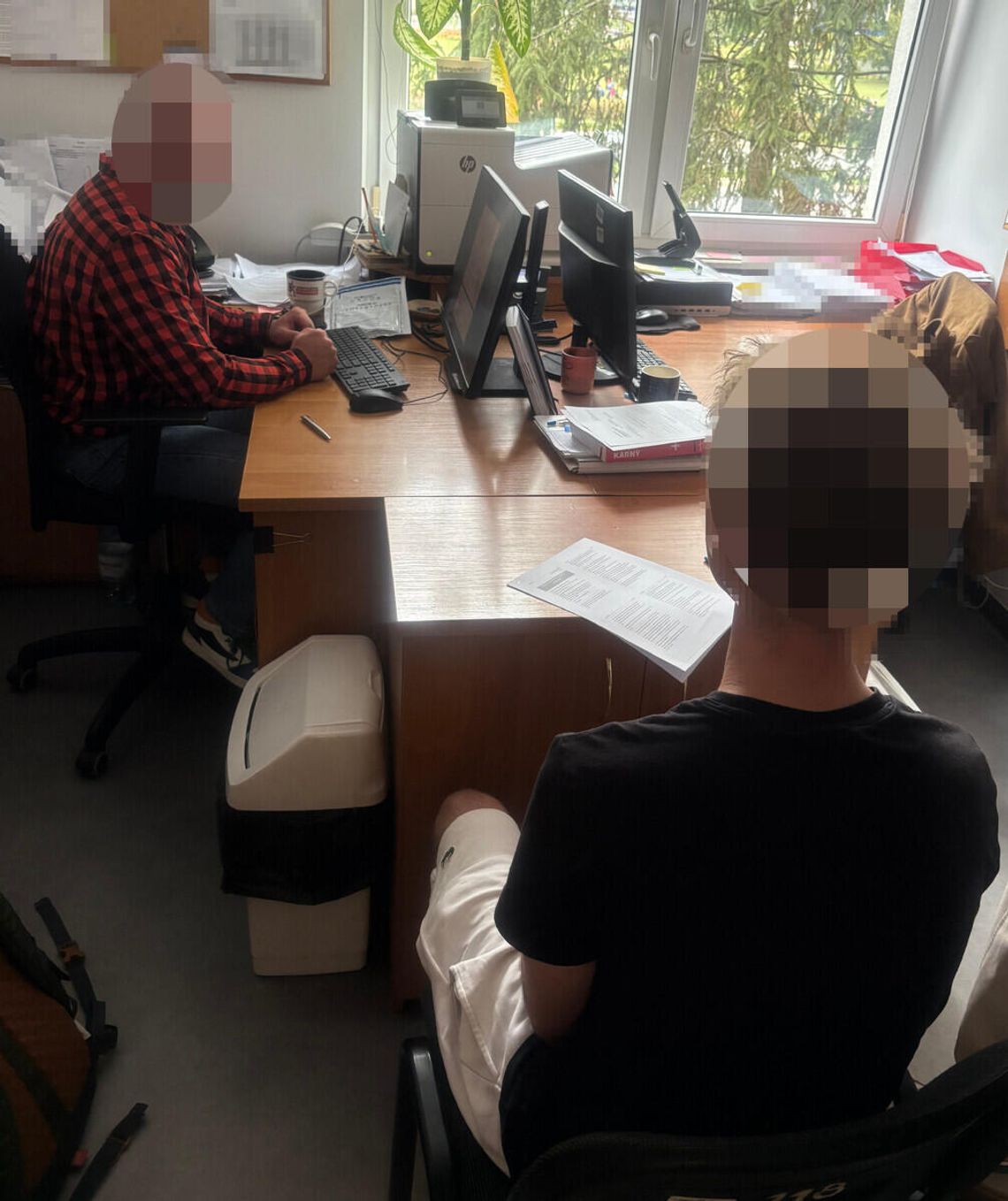 Zamówili jedzenie, ale nie zamierzali płacić. 18-latkowie zaatakowali dostawcę i zabrali torbę